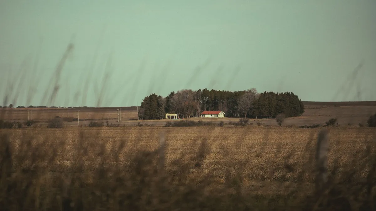 Loans Hepburn, Saskatoon